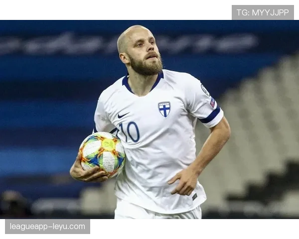 荷兰队1988年欧锦赛强势复苏，惊艳夺冠彰显强大竞争力