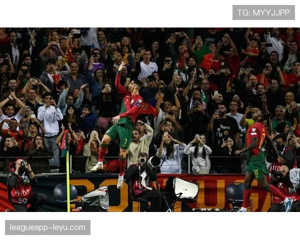 葡萄牙新星莱奥转会风波再起,欧洲豪门竞相争夺 葡萄牙新星莱奥转会风波再起,欧洲豪门竞相争夺