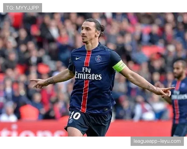 伊布巴黎时代重塑法甲格局，巨星效应助推联赛国际影响力跃升