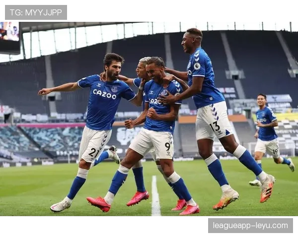 阿切尔比精准防守站位助球队防线稳固 阿切尔比精准防守站位助球队防线稳固