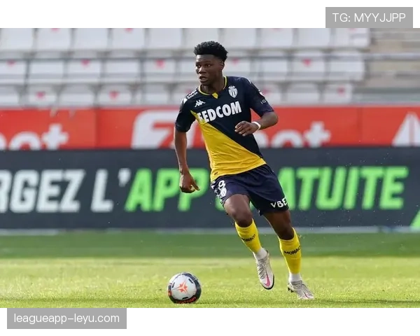 奥雷利安·楚阿梅尼：坐稳摩纳哥中场核心解析